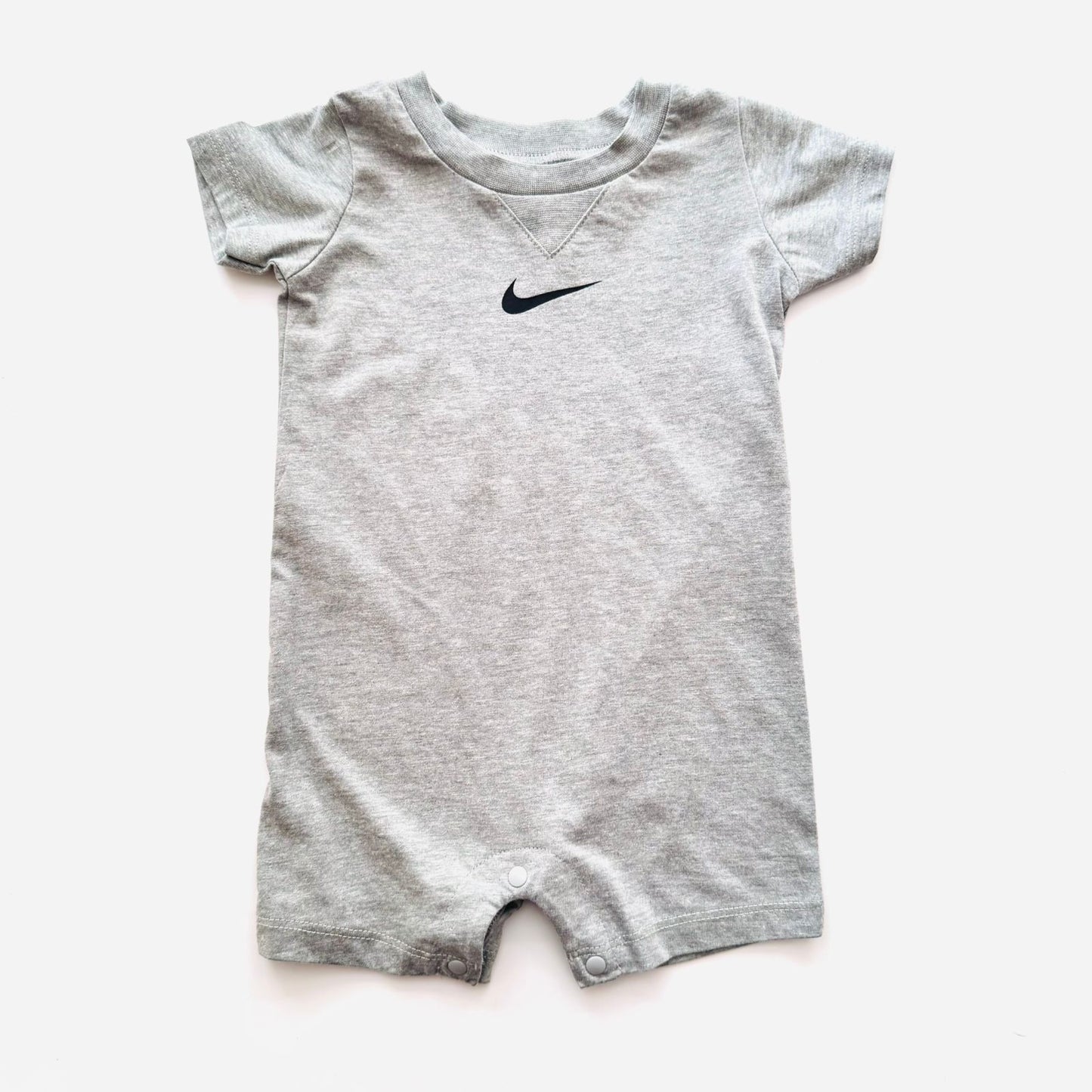 6 - 9 m Romper Nike Nuevo