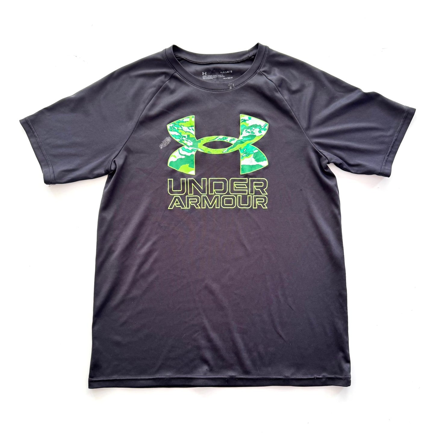 16T Camiseta Under armour Nuevo